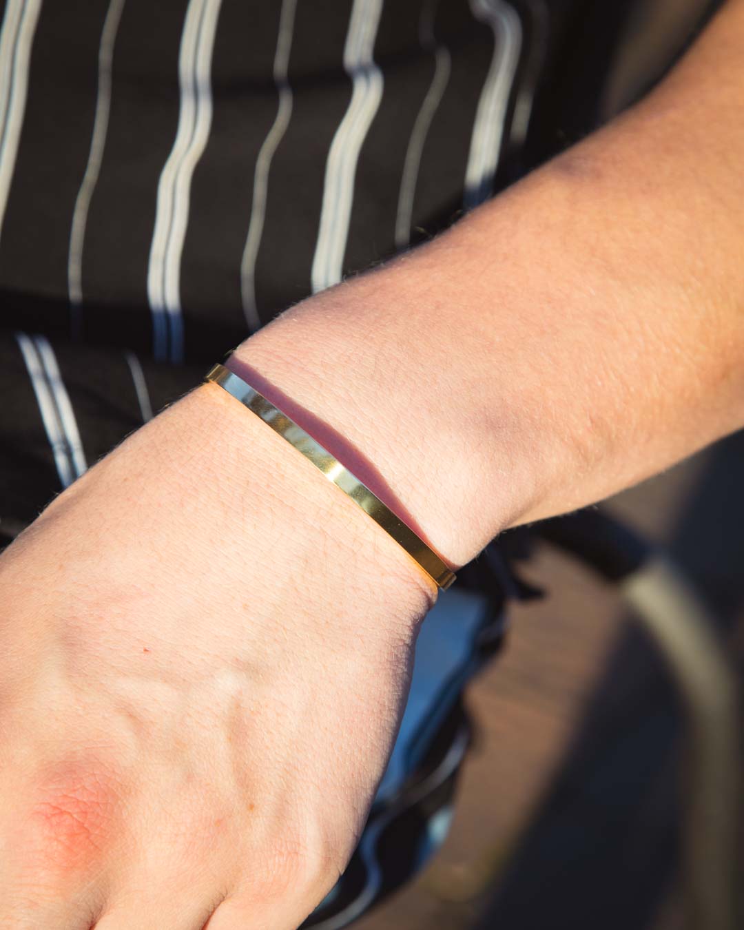 Gold BANGLE bracelet 4 mm